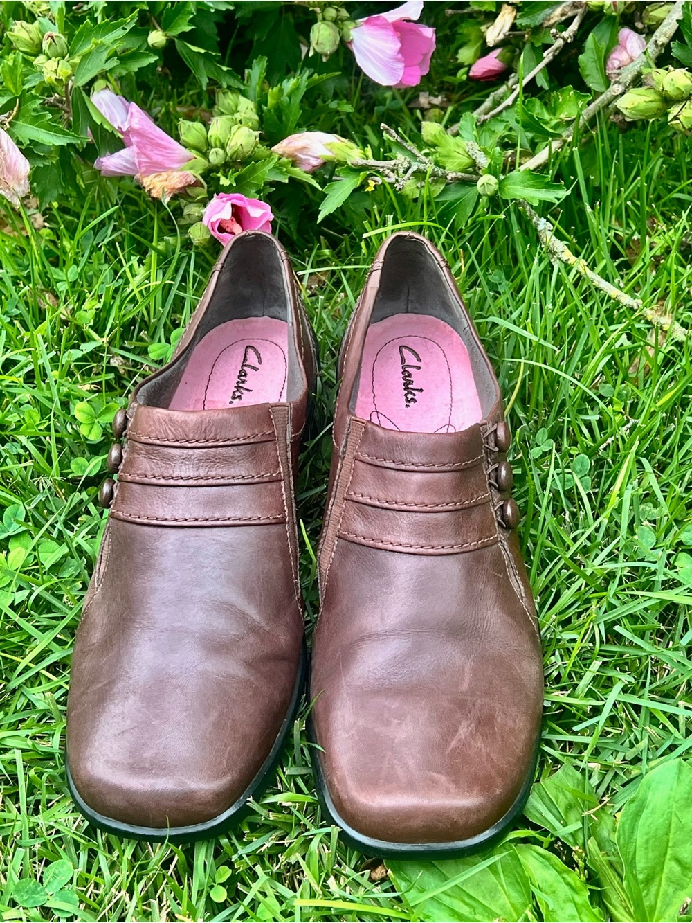 Clark’s Brown Leather Loafers 10M Comfort Lightweight Bendables Womens